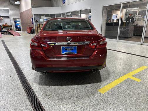 Cayenne Red 2016 Nissan Altima 2.5 S