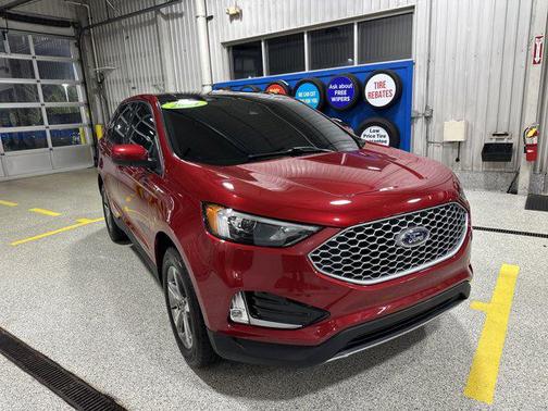 Rapid Red Metallic Tinted Clearcoat 2024 Ford Edge SEL