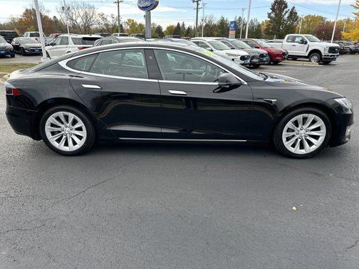 2018 Tesla Model S 75D