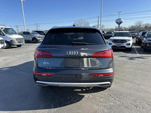 2018 Audi Q5 2.0T Tech Premium