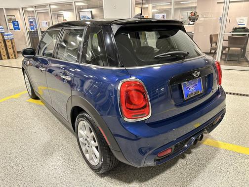 Midnight Black Metallic 2017 MINI Hardtop Cooper S