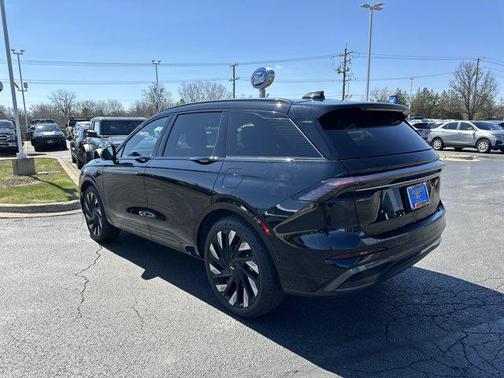 2025 Lincoln Nautilus Reserve