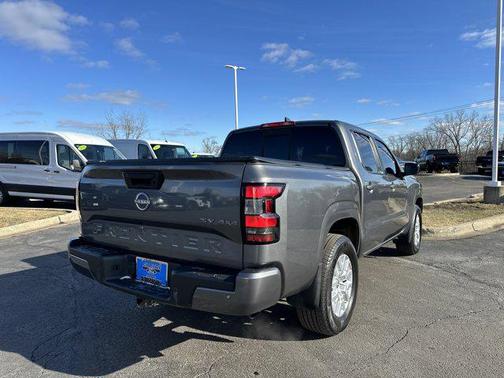 2022 Nissan Frontier SV