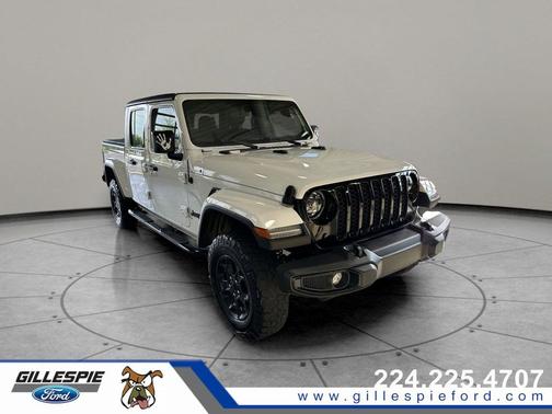 Bright White Clearcoat 2023 Jeep Gladiator Willys 4x4