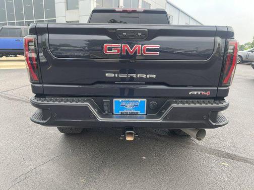 2024 GMC Sierra 2500 AT4