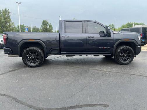 2024 GMC Sierra 2500 AT4