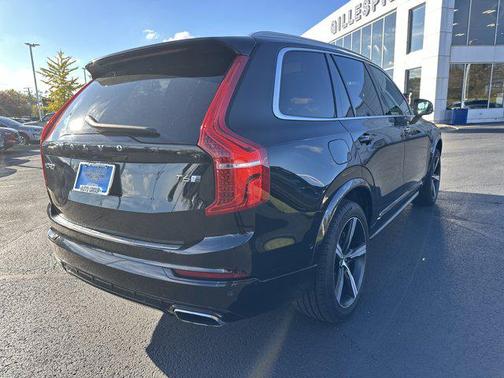 2017 Volvo XC90 T6 R-Design