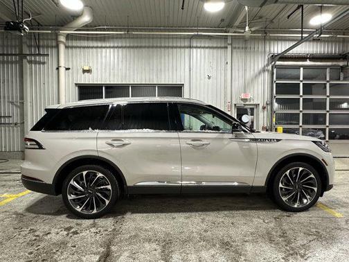 2025 Lincoln Aviator Reserve AWD