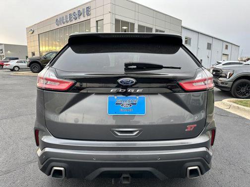 2022 Ford Edge ST