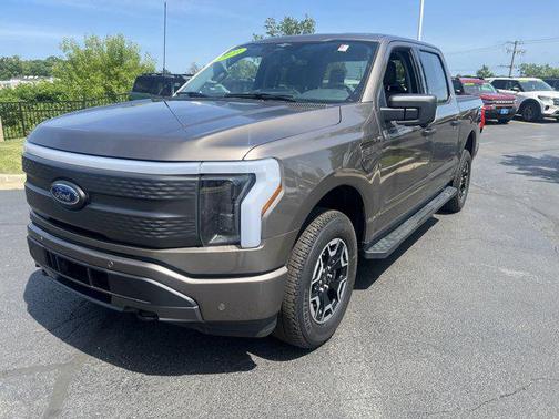 2023 Ford F-150 Lightning XLT