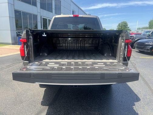 2023 Ford F-150 Lightning XLT
