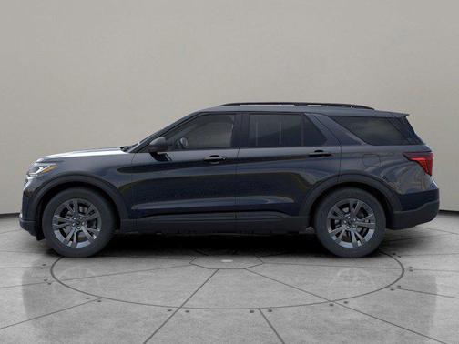 AGATE BLACK METALLIC 2026 Ford Explorer Active w/200A Pkg