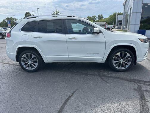 2019 Jeep Cherokee Overland