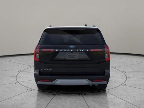Agate Black Metallic 2026 Ford Expedition Platinum
