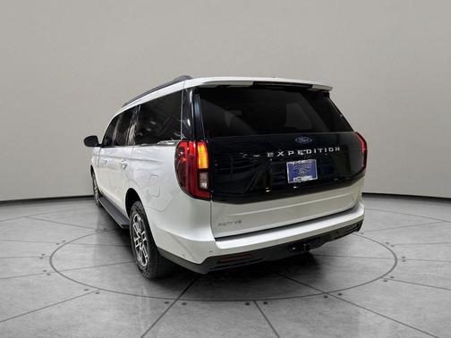 Oxford White 2025 Ford Expedition Active