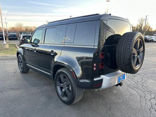 2023 Land Rover Defender 110 S