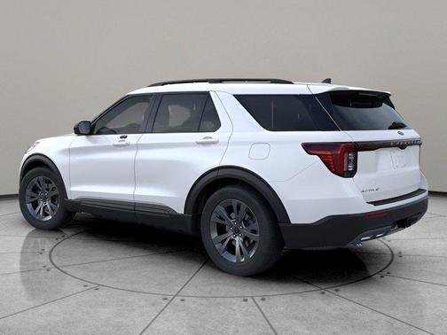 Star White Metallic Tri-Coat 2026 Ford Explorer Active