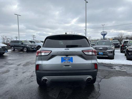 2022 Ford Escape SE