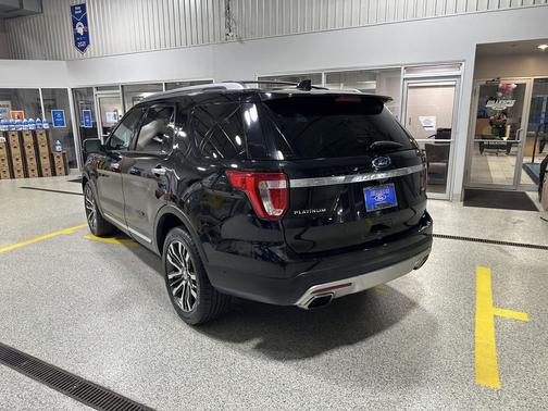 Shadow Black 2016 Ford Explorer Platinum