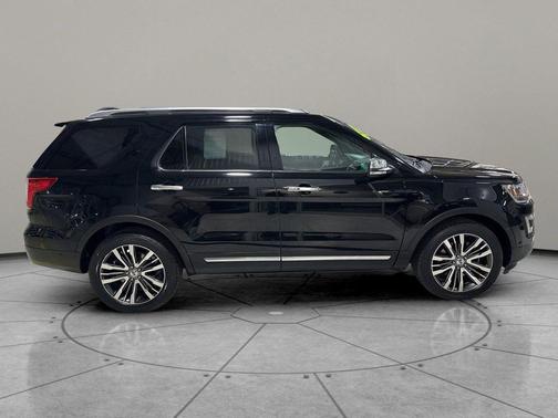 Shadow Black 2016 Ford Explorer Platinum