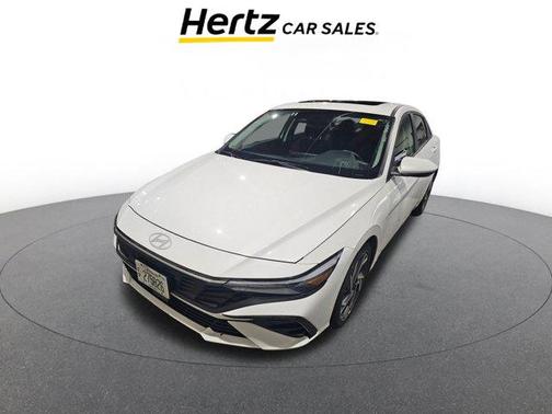 2025 Hyundai ELANTRA SEL