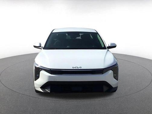 Snow White Pearl 2025 Kia K4 LXS