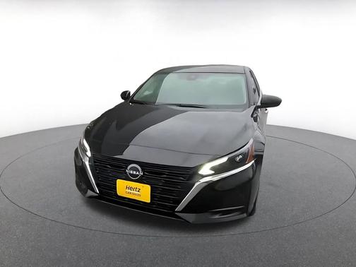 Super Black 2025 Nissan Altima SV FWD