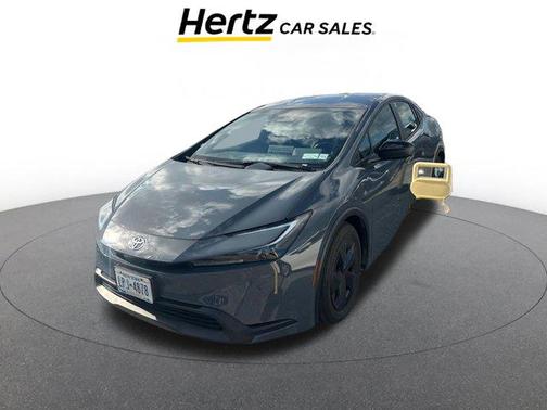 2025 Toyota Prius LE