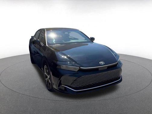 Black 2025 Toyota Crown XLE