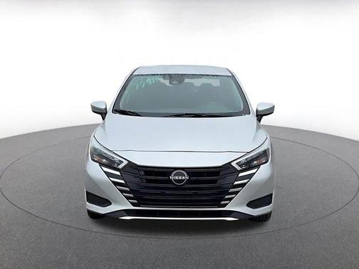 Brilliant Silver Metallic 2025 Nissan Versa 1.6 SV