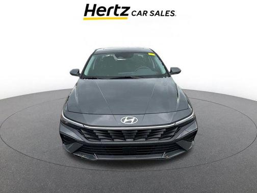 2025 Hyundai ELANTRA SEL