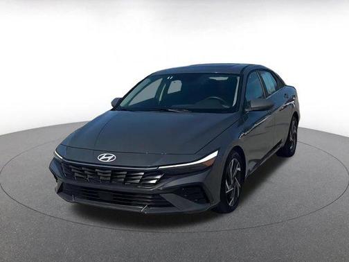 2025 Hyundai ELANTRA SEL