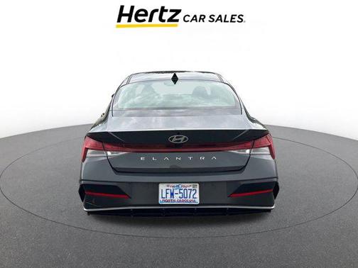 2025 Hyundai ELANTRA SEL