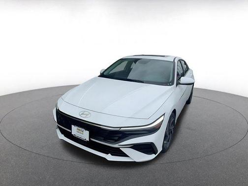 2025 Hyundai ELANTRA SEL