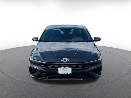 2025 Hyundai ELANTRA SEL