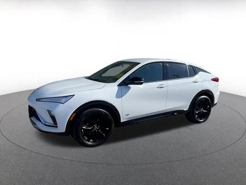 Summit White 2025 Buick Envista Sport Touring FWD