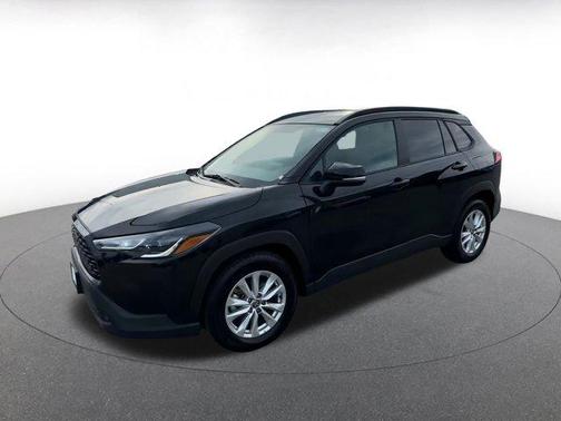 2025 Toyota Corolla Cross LE