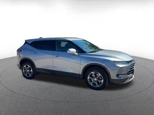 Sterling Gray Metallic 2026 Chevrolet Blazer 2LT