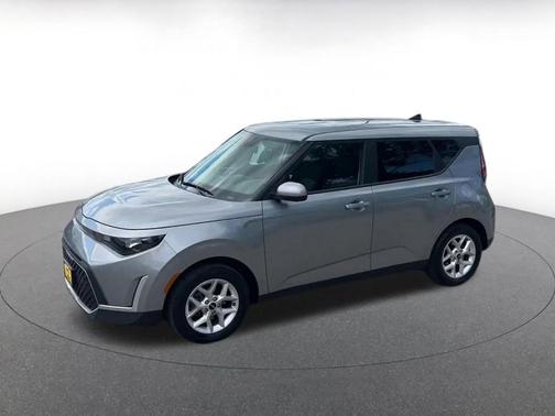 Steel Gray 2025 Kia Soul LX