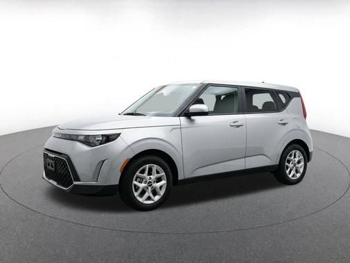 Steel Gray 2025 Kia Soul LX