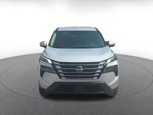 Brilliant Silver Metallic 2025 Nissan Rogue SV