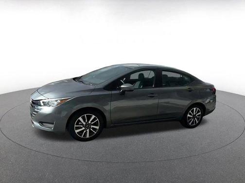 Gun Metallic 2025 Nissan Versa 1.6 SV