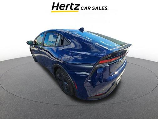 2025 Toyota Prius LE