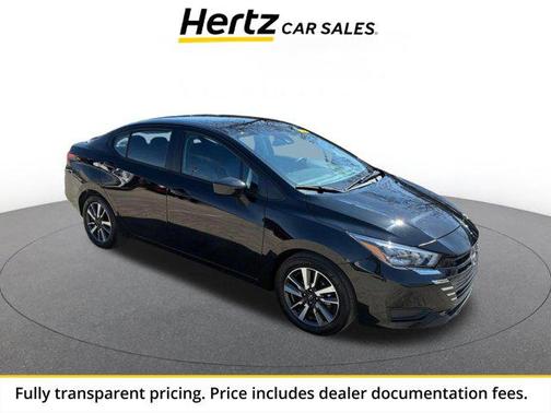 Super Black 2025 Nissan Versa 1.6 SV