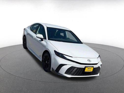 Ice Cap 2025 Toyota Camry LE