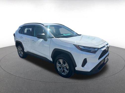 Ice Cap 2025 Toyota RAV4 Hybrid LE