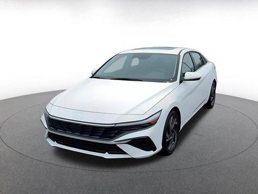 2025 Hyundai ELANTRA SEL