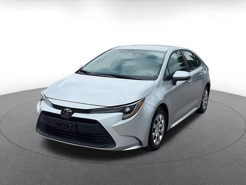 Classic Silver Metallic 2025 Toyota Corolla LE