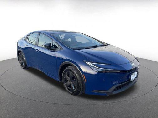 2025 Toyota Prius LE