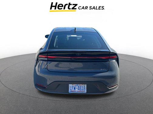 2025 Toyota Prius LE